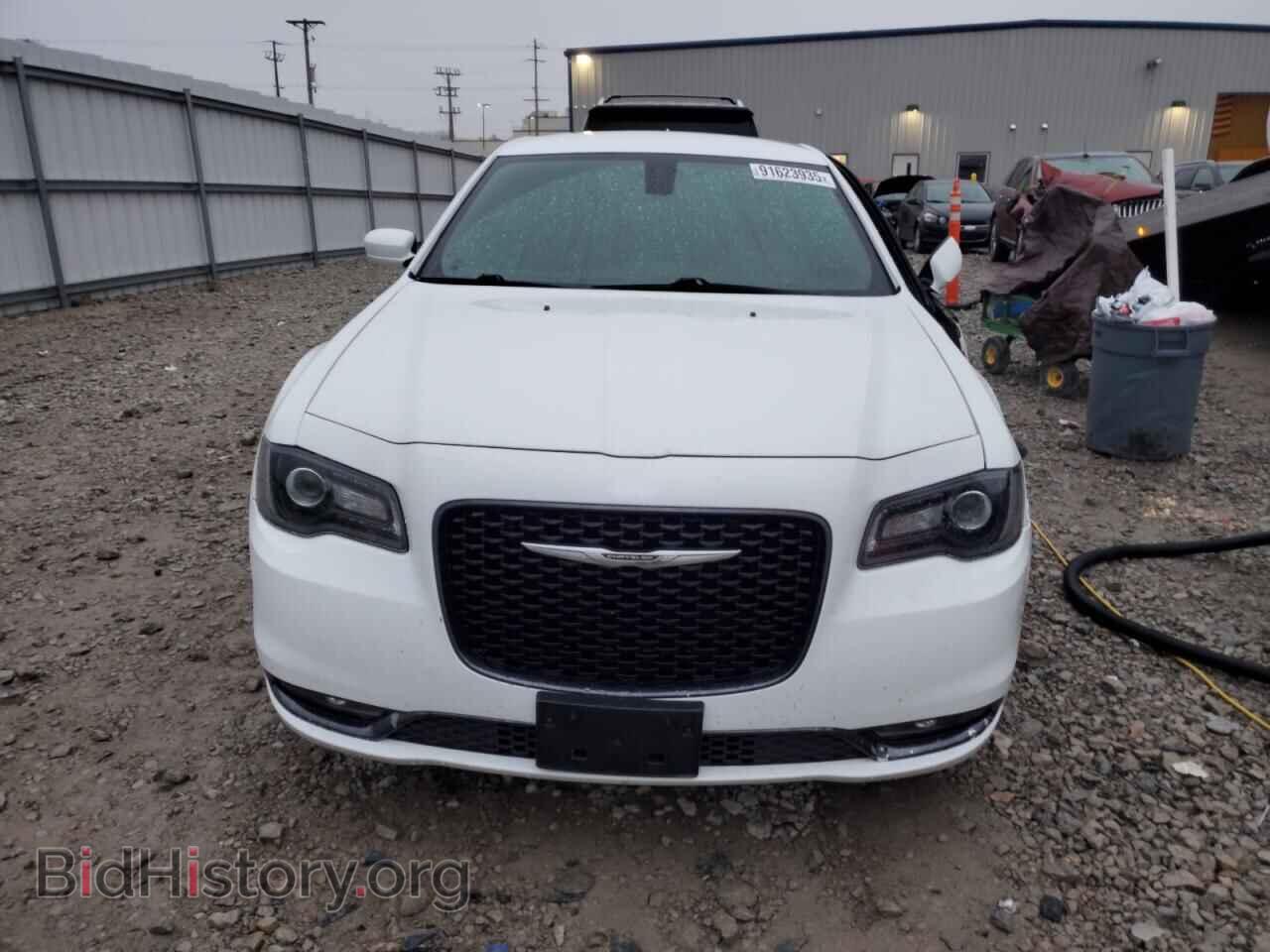2019 CHRYSLER 300 - VIN: 2C3CCAGG1KH648950 - Фото 5