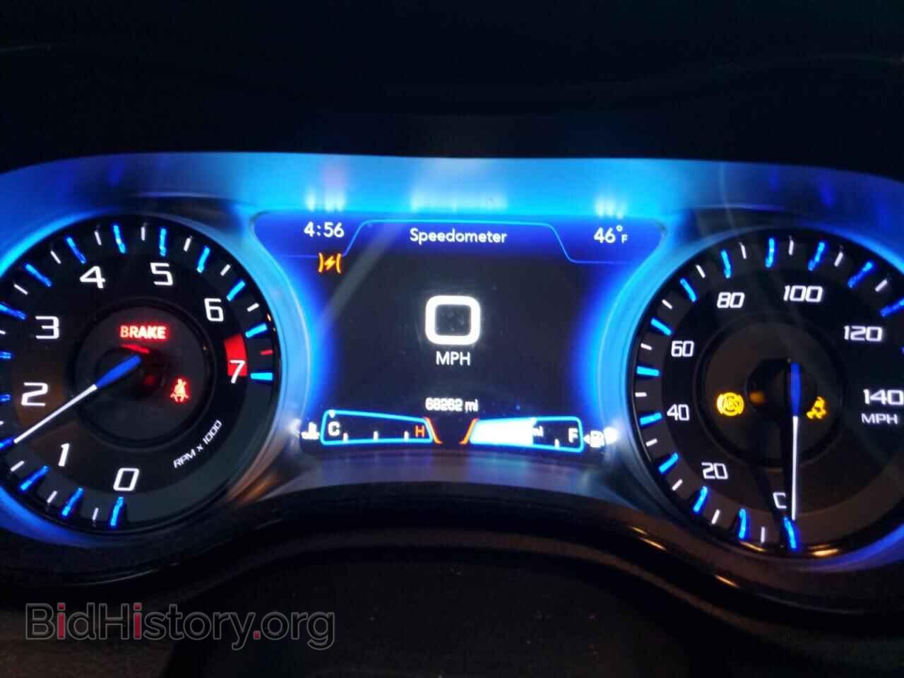 2019 CHRYSLER 300 - VIN: 2C3CCAGG1KH648950 - Фото 9