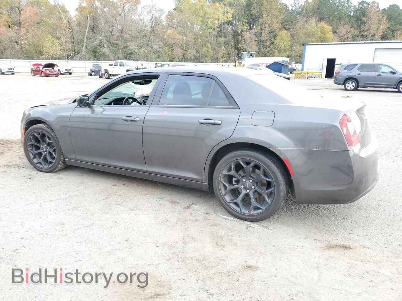 2020 CHRYSLER 300 - VIN: 2C3CCAAG9LH133740 - Фото 2