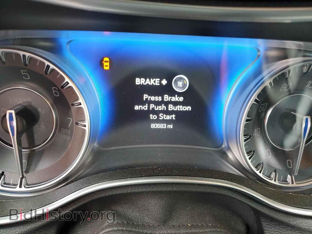 2020 CHRYSLER 300 - VIN: 2C3CCAAG9LH133740 - Фото 9