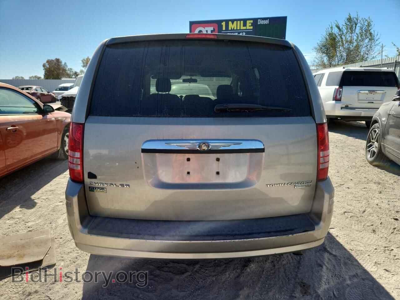 2009 CHRYSLER MINIVAN - VIN: 2A8HR44E99R577448 - Фото 6