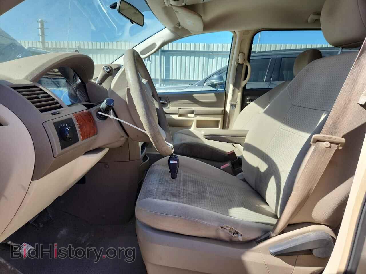2009 CHRYSLER MINIVAN - VIN: 2A8HR44E99R577448 - Фото 7