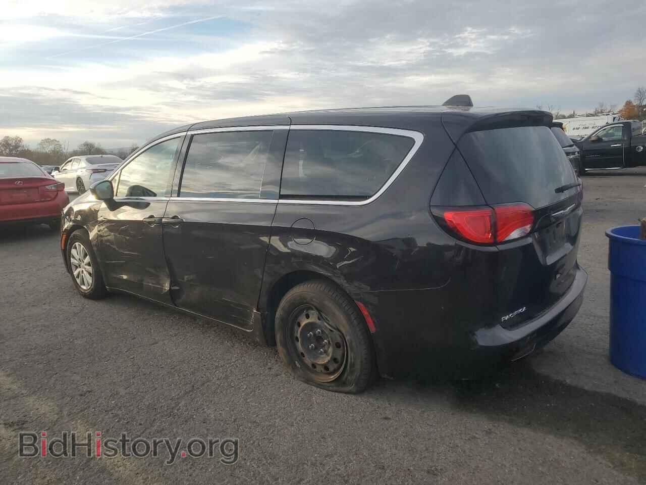 2018 CHRYSLER PACIFICA - VIN: 2C4RC1AG7JR121065 - Photo 2
