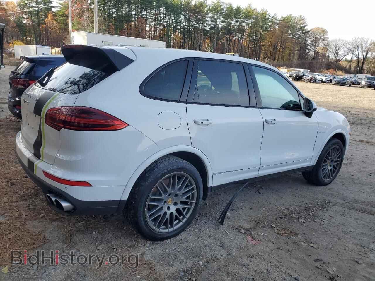 2017 PORSCHE CAYENNE - VIN: WP1AE2A29HLA72504 - Фото 3