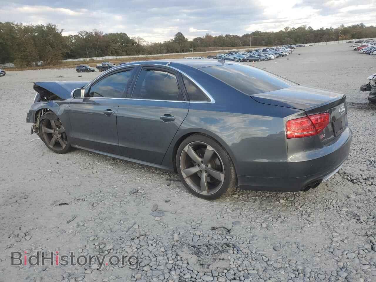 2014 AUDI S8 - VIN: WAUD2AFD0EN003208 - Фото 2