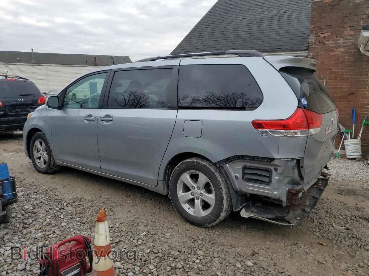 2011 TOYOTA All Models - VIN: 5TDKK3DC6BS068358 - Photo 2