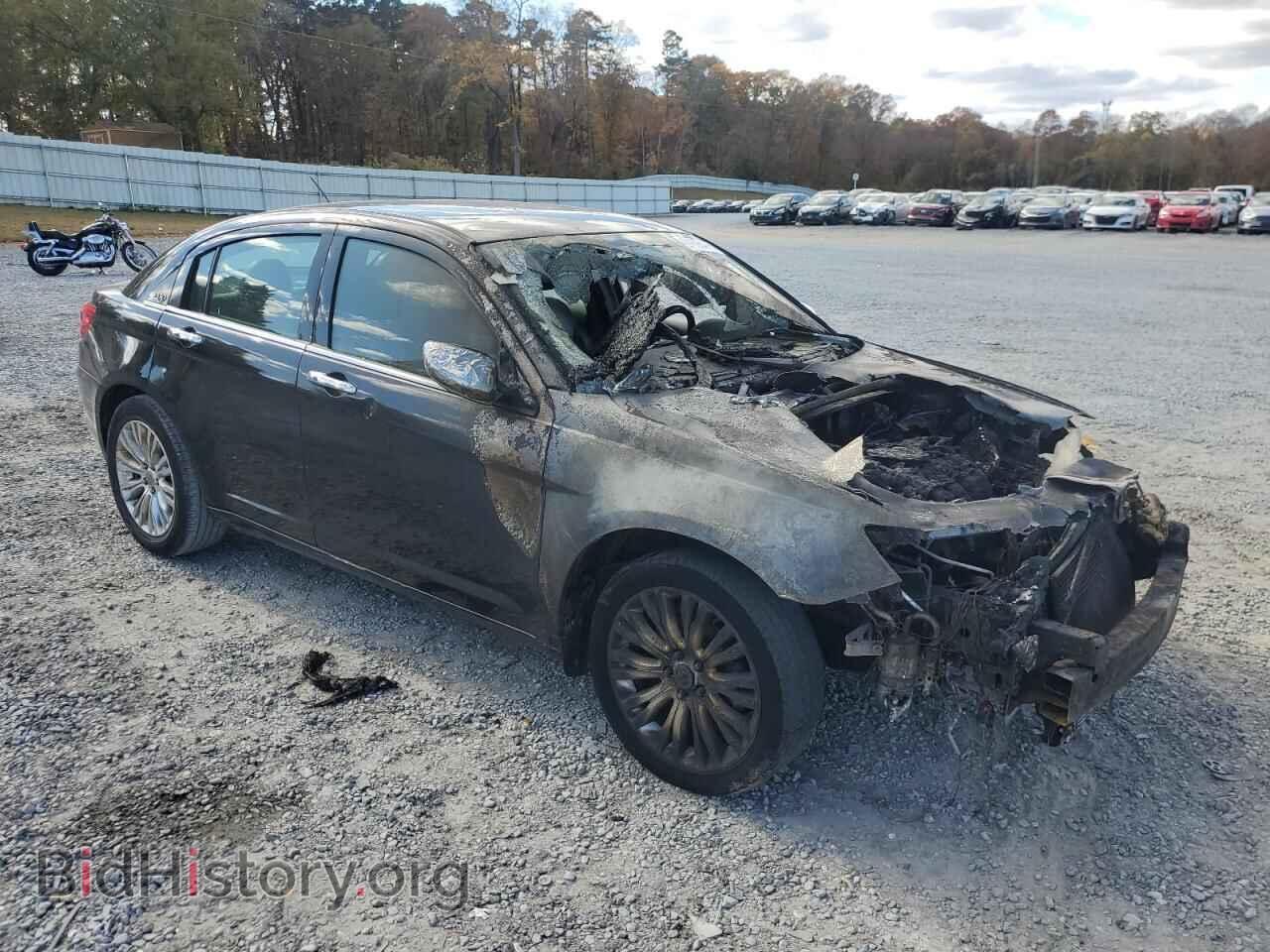 2012 CHRYSLER 200 - VIN: 1C3CCBCB3CN138298 - Фото 4