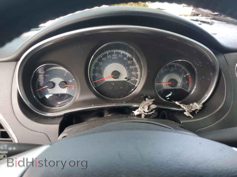 2012 Chrysler 200 (VIN 1C3CCBCB3CN138298) — photo 9 of 13