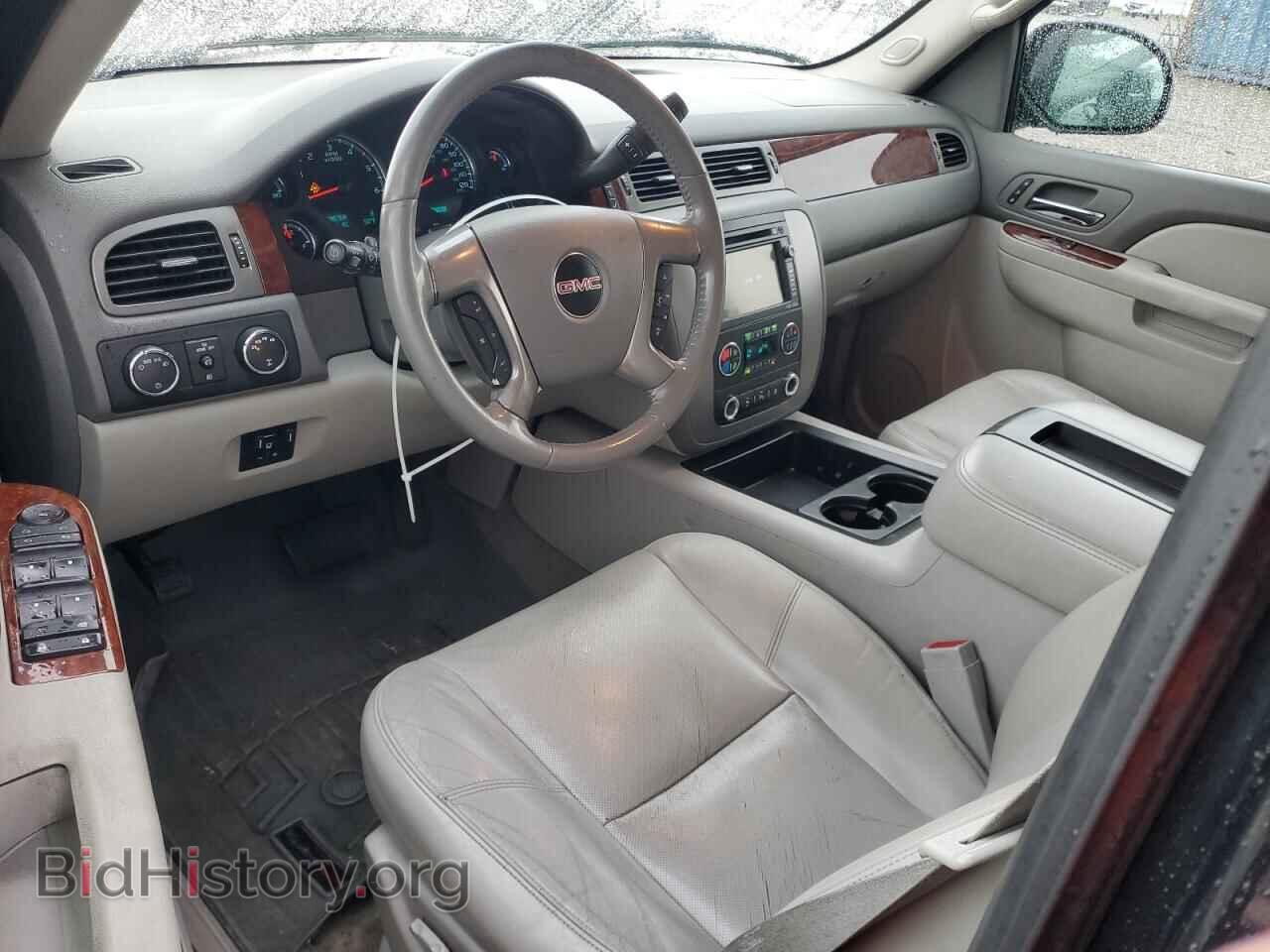 2011 GMC YUKON - VIN: 1GKS2CE03BR342378 - Photo 8