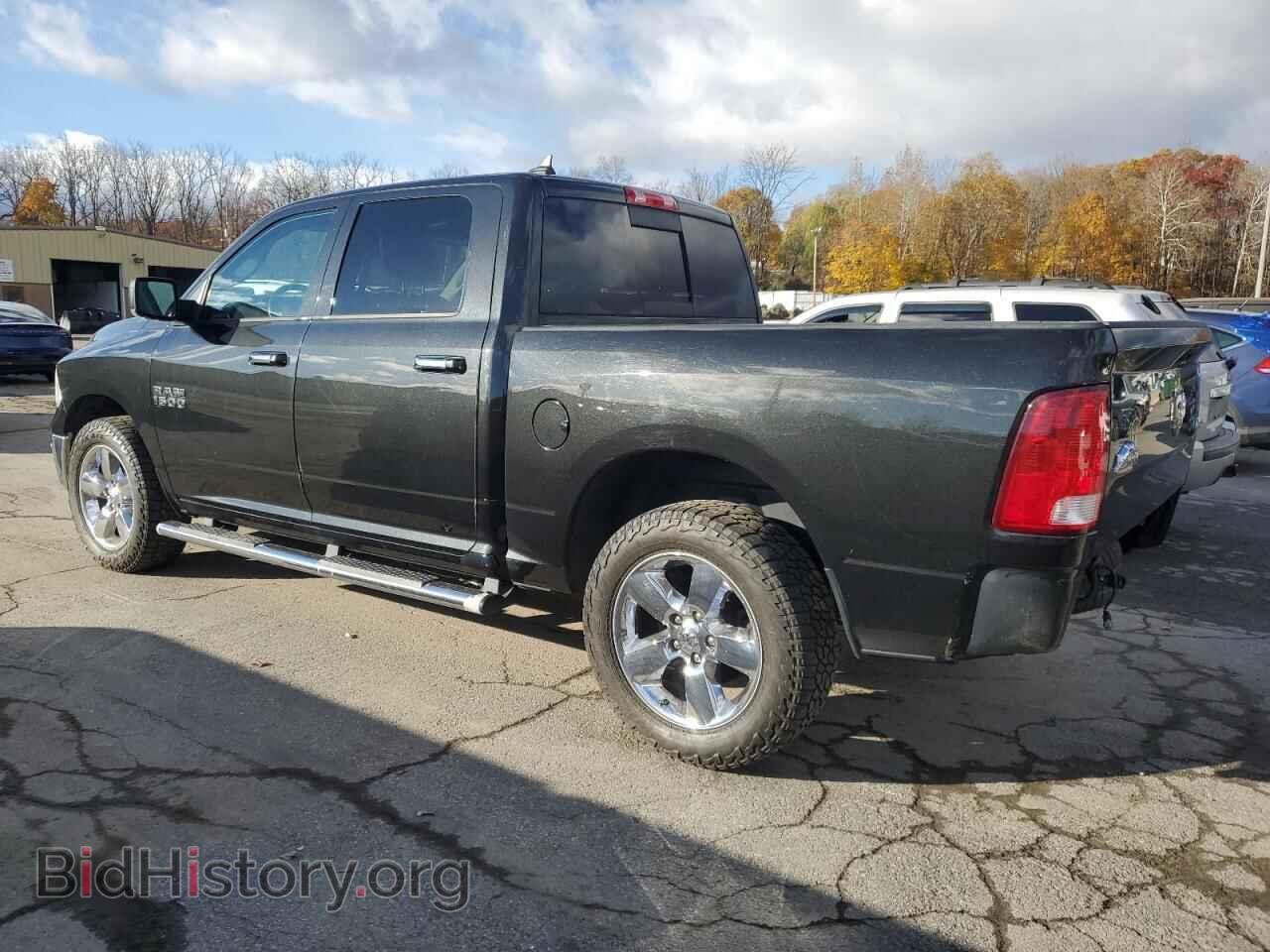 2017 RAM 1500 - VIN: 1C6RR7LG7HS632032 - Photo 2