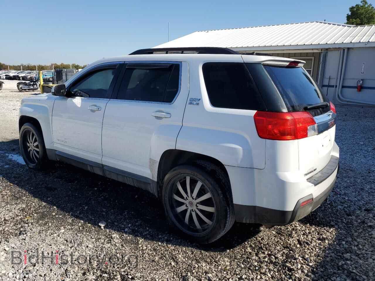 2011 GMC TERRAIN - VIN: 2CTALSEC3B6302049 - Photo 2