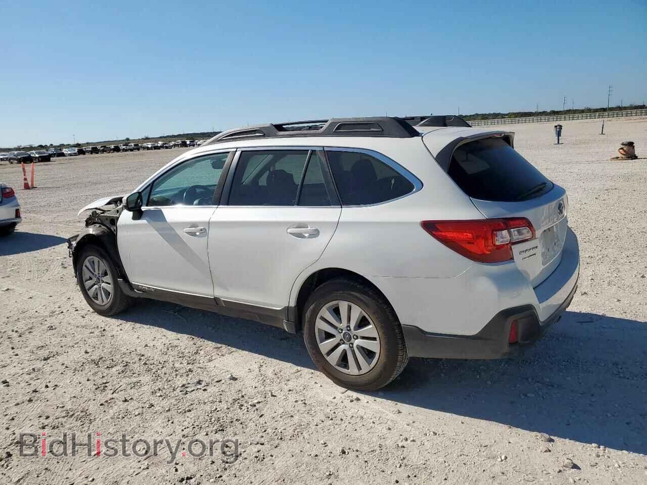 2018 SUBARU OUTBACK - VIN: 4S4BSAFC7J3372246 - Фото 2