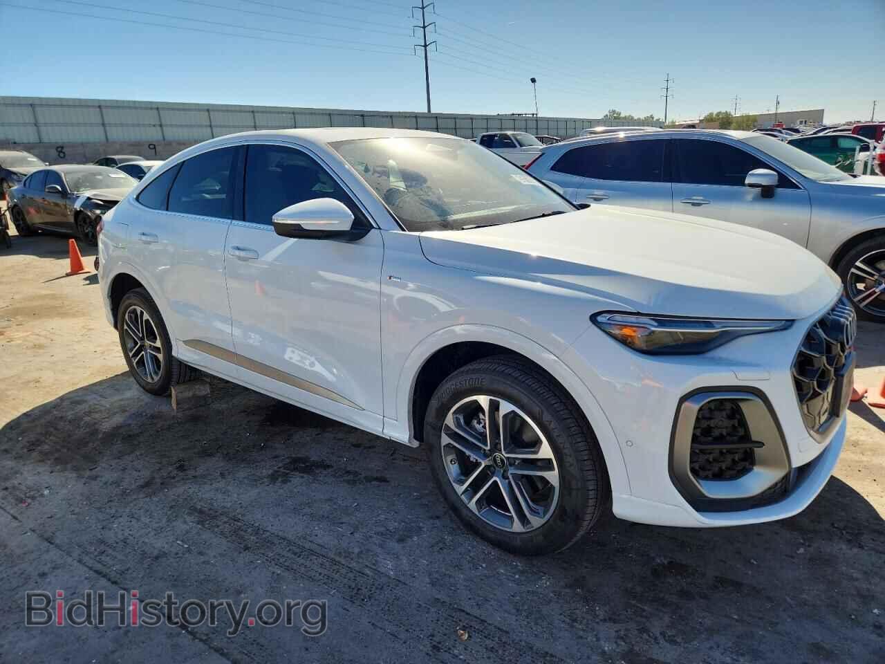 2025 AUDI Q5 - VIN: WA1EAAGUXS2060337 - Фото 4