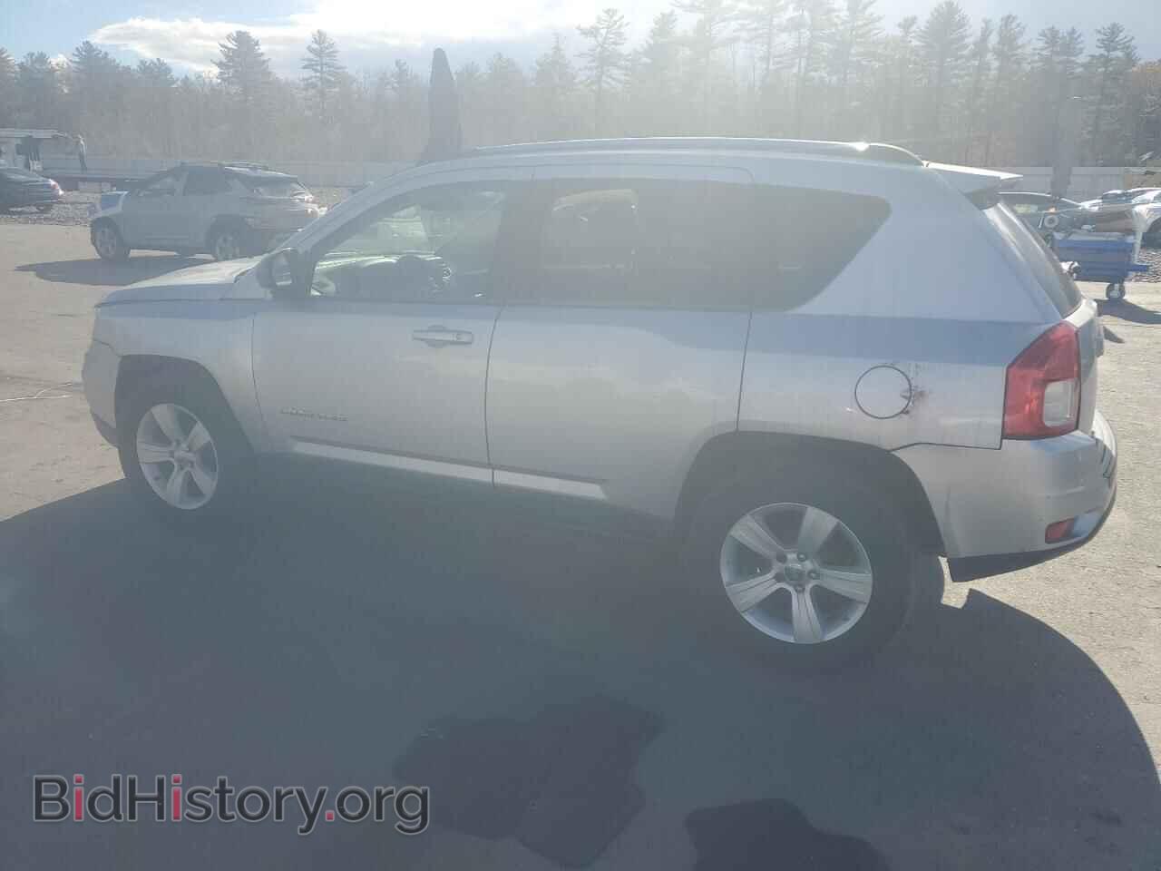 2011 JEEP COMPASS - VIN: 1J4NT1FA6BD176253 - Фото 2
