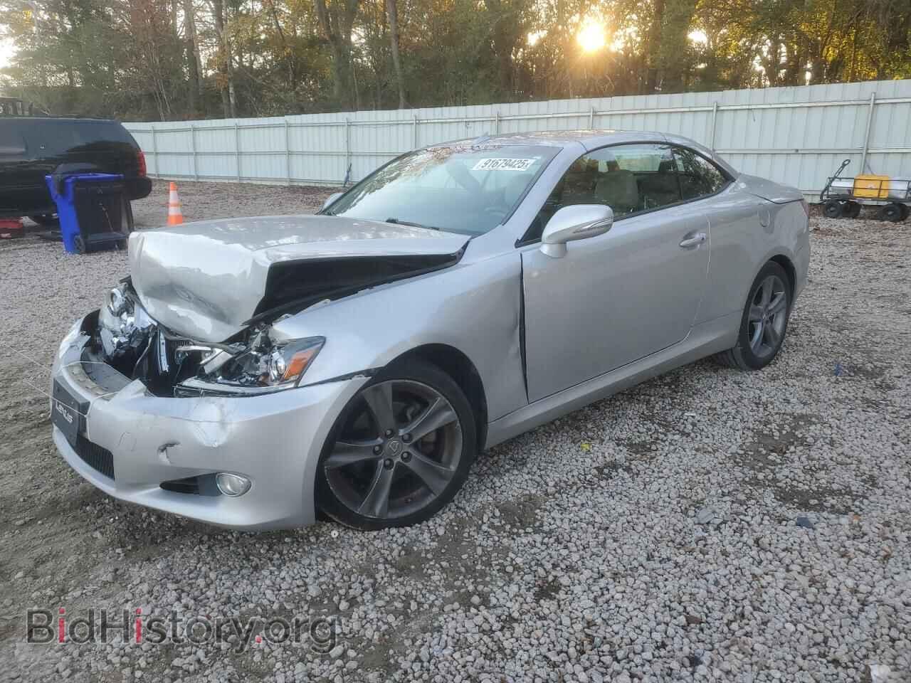 Photo JTHFF2C23C2523733 - LEXUS IS 2012