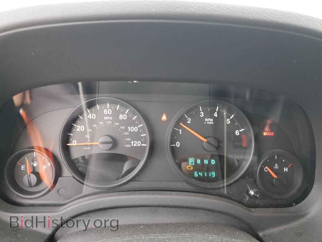 2011 JEEP COMPASS - VIN: 1J4NF1FB1BD135724 - Photo 9