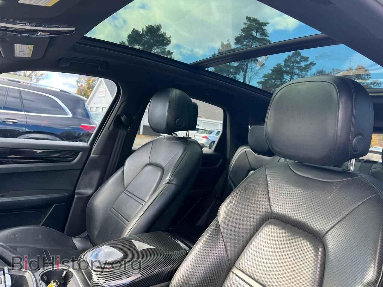 2019 PORSCHE CAYENNE - VIN: WP1AA2AY5KDA04329 - Фото 9