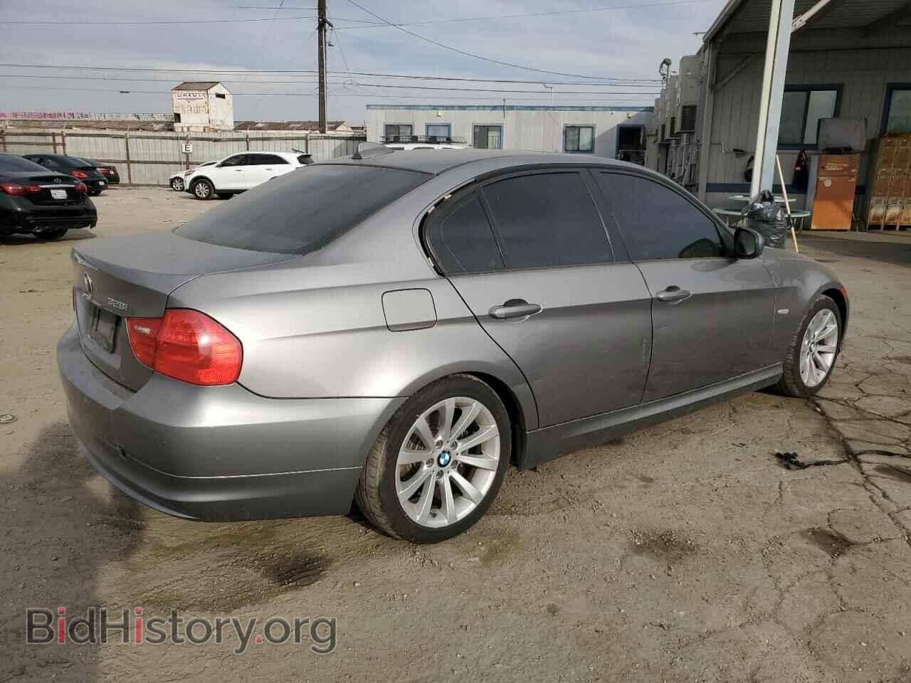 2011 BMW 3 SERIES - VIN: WBAPH5G56BNM76262 - Фото 3