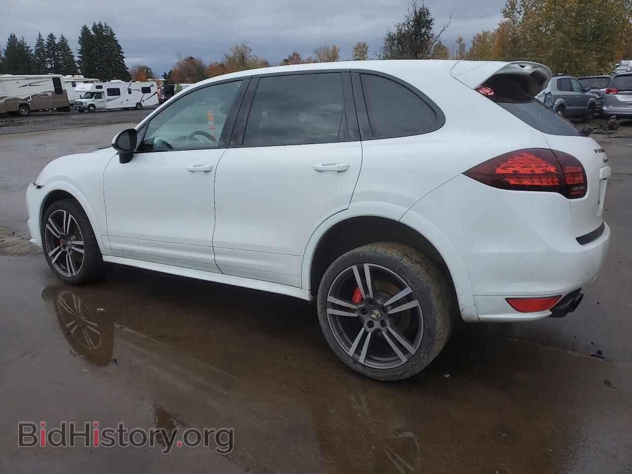 2013 PORSCHE CAYENNE - VIN: WP1AD2A28DLA70840 - Фото 2