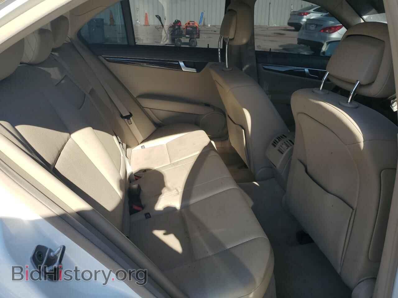 2012 MERCEDES-BENZ C-CLASS - VIN: WDDGF8BB0CR213448 - Фото 10