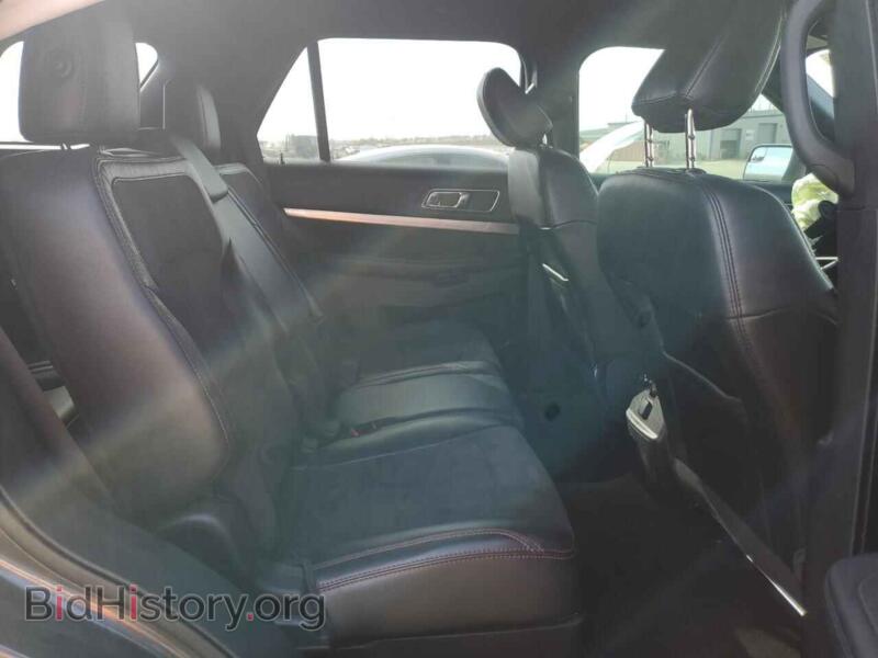 2018 Ford EXPLORER (VIN 1FM5K8D82JGB76941) — photo 10 of 14