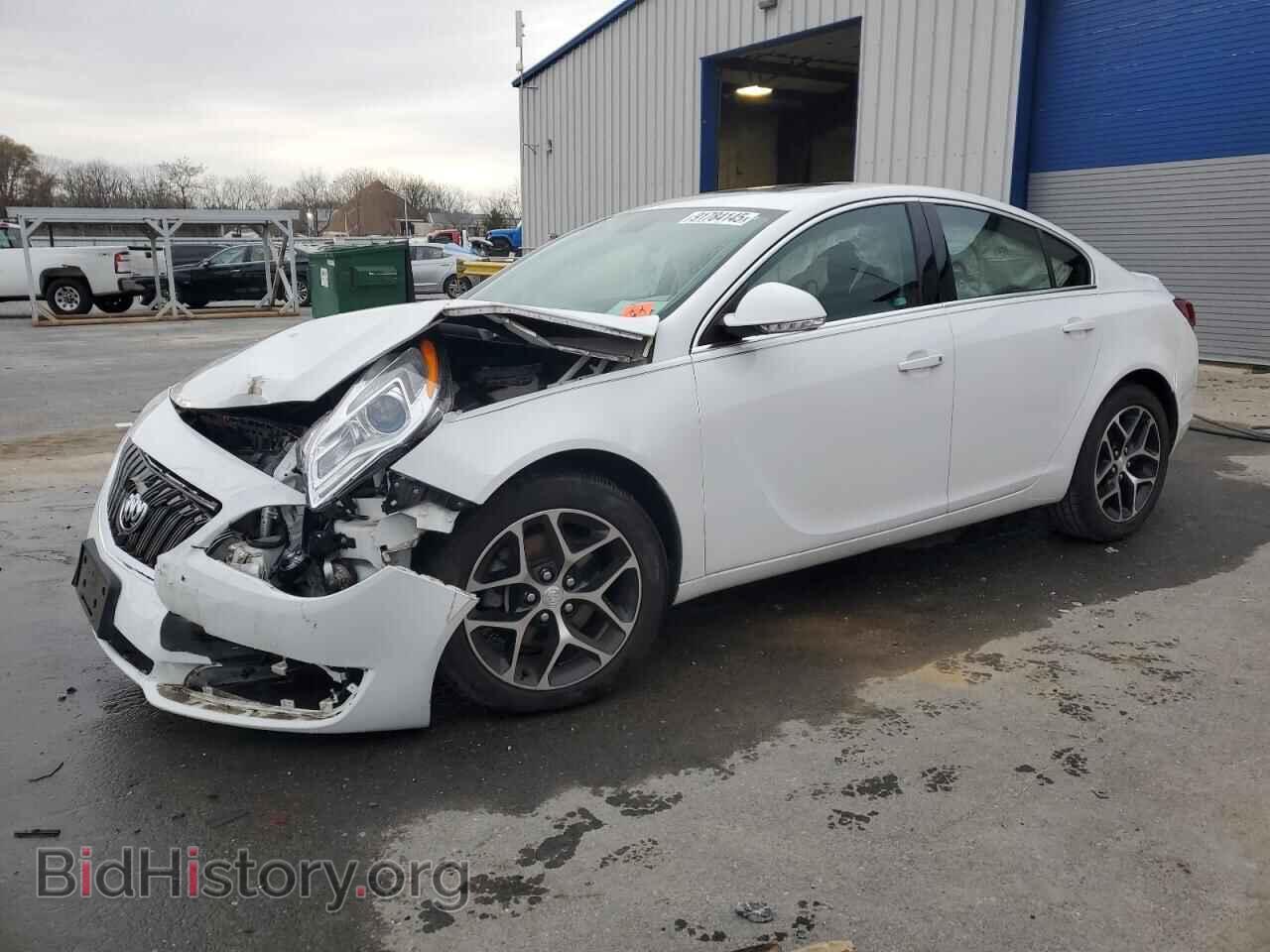 Photo 2G4GL5EX5H9111410 - BUICK REGAL 2017