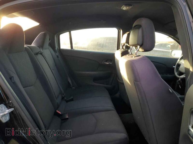 2012 Chrysler 200 (VIN 1C3CCBAB1CN318446) — photo 10 of 12