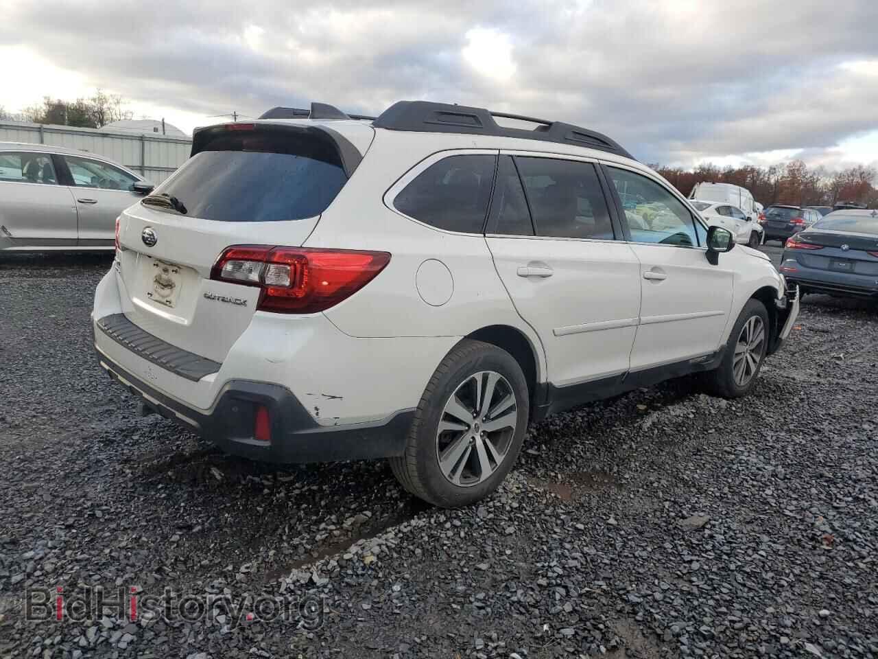 2018 SUBARU OUTBACK - VIN: 4S4BSANC9J3280833 - Фото 3