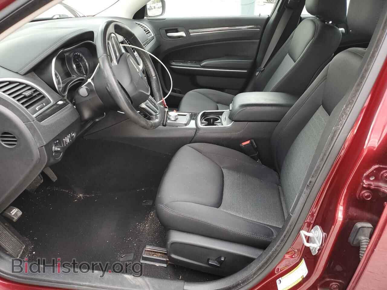 2019 CHRYSLER 300 - VIN: 2C3CCAAG1KH590797 - Фото 7