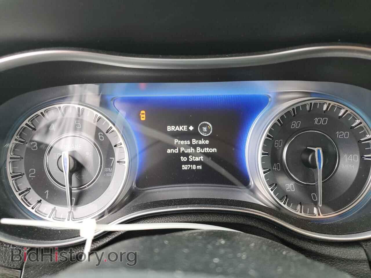 2019 CHRYSLER 300 - VIN: 2C3CCAAG1KH590797 - Фото 9