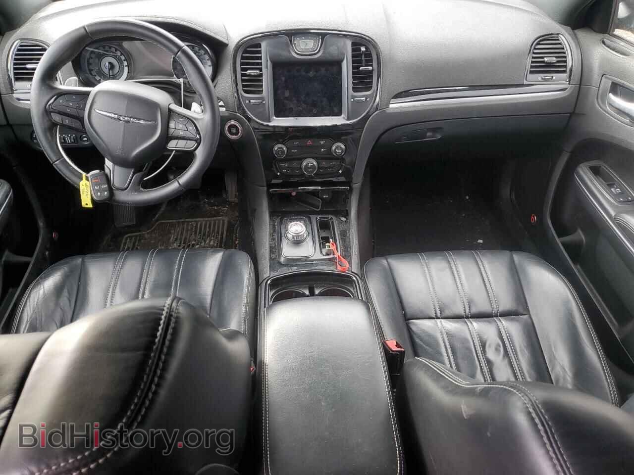 2017 CHRYSLER 300 - VIN: 2C3CCABG9HH645522 - Фото 8