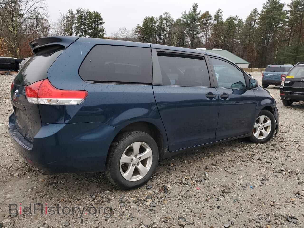 2012 TOYOTA SIENNA - VIN: 5TDKA3DC3CS011801 - Фото 3