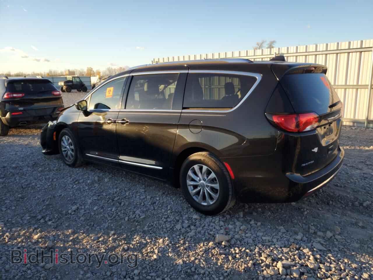 2018 CHRYSLER PACIFICA - VIN: 2C4RC1BG2JR142601 - Фото 2