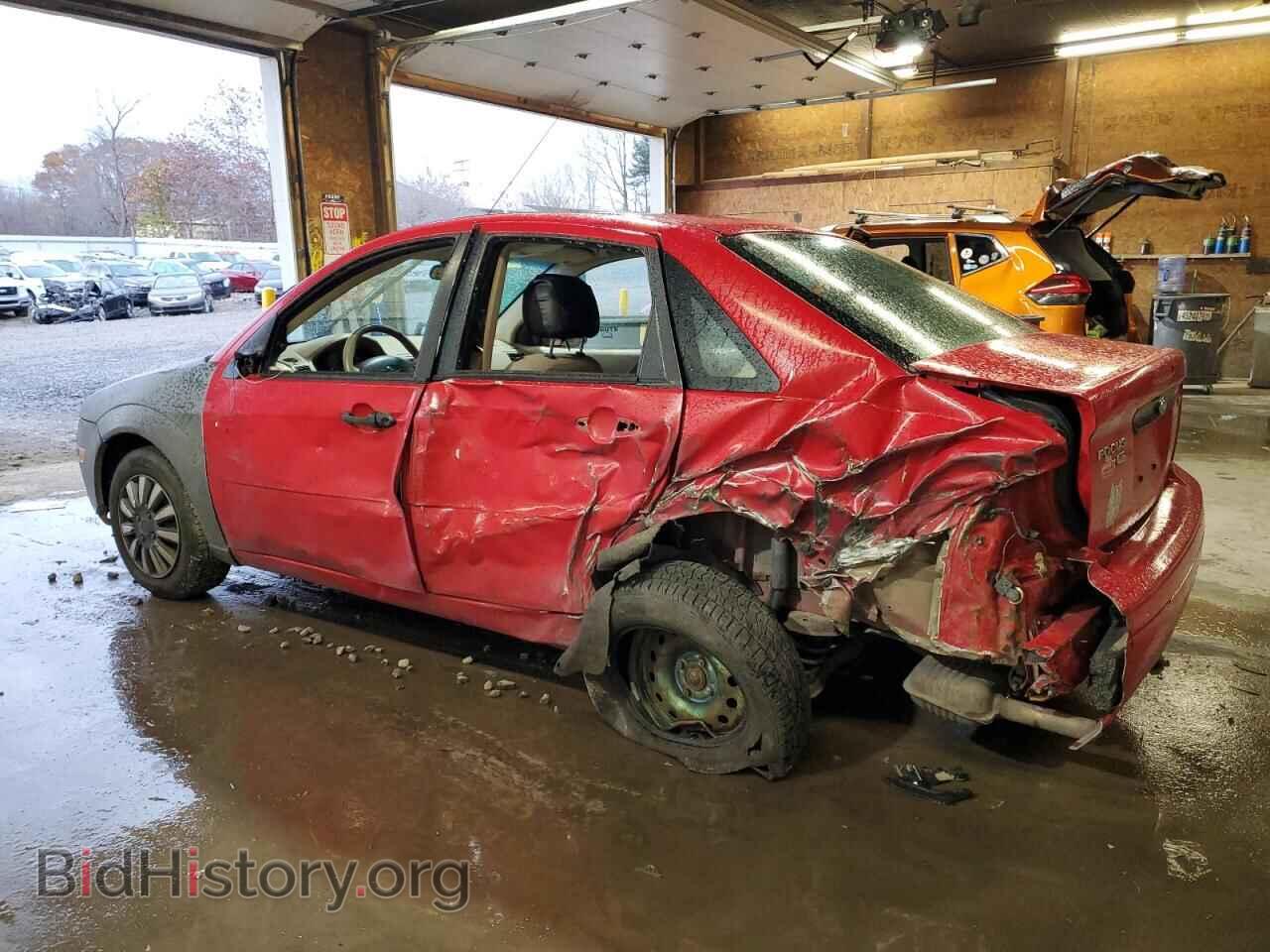 2005 FORD FOCUS - VIN: 1FAFP34N55W281140 - Фото 2