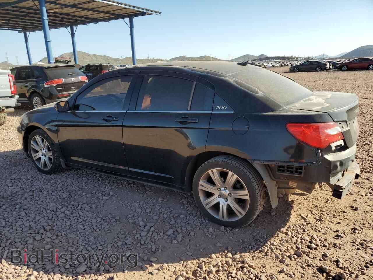 2012 CHRYSLER 200 - VIN: 1C3CCBAB2CN318682 - Фото 2
