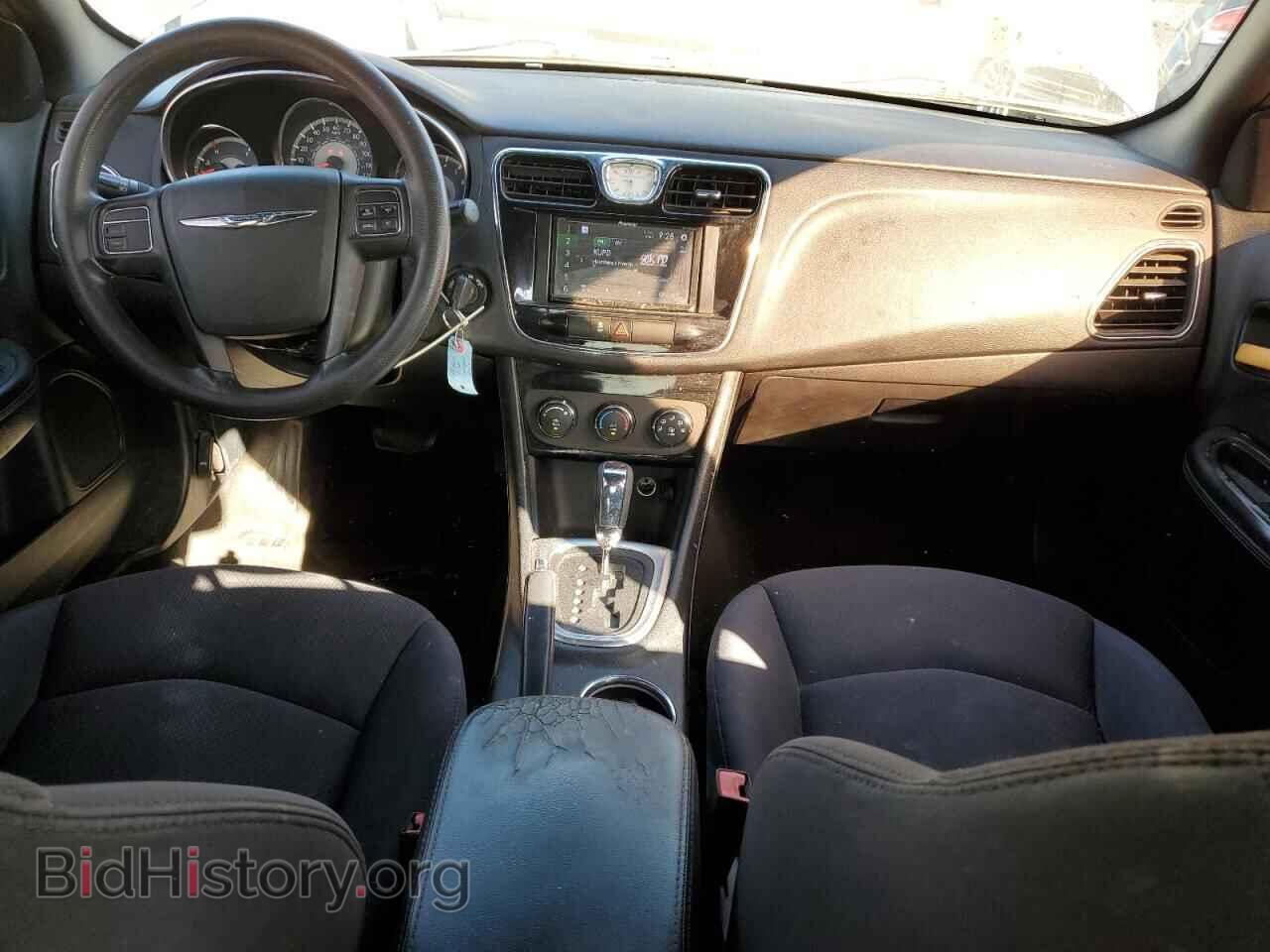 2012 CHRYSLER 200 - VIN: 1C3CCBAB2CN318682 - Фото 8