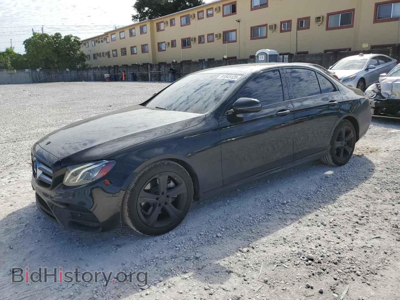 Фотография WDDZF4JB8JA467083 - MERCEDES-BENZ E-CLASS 2018