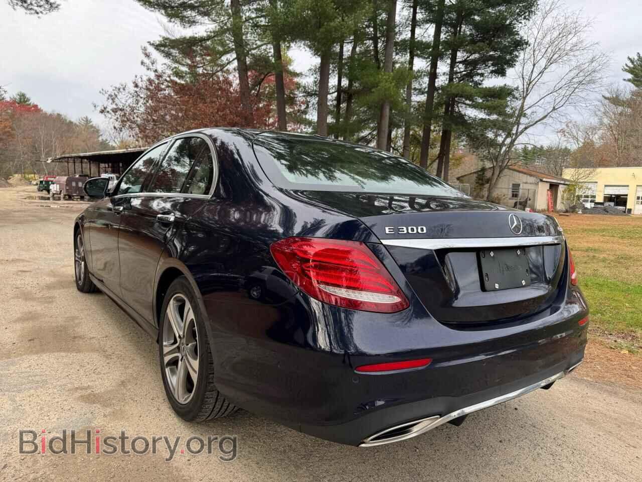 2018 MERCEDES-BENZ E-CLASS - VIN: WDDZF4KB0JA335045 - Фото 3