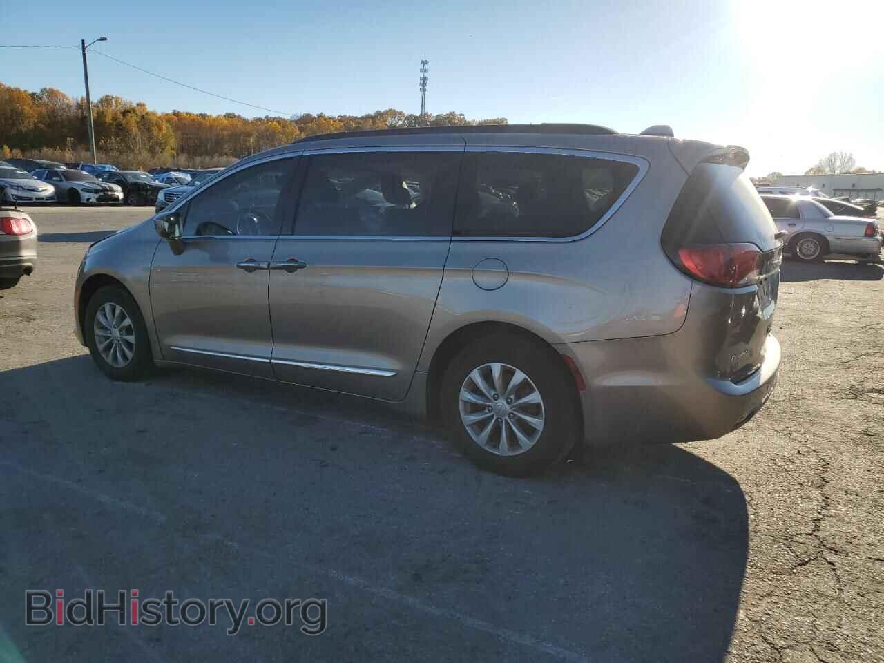2017 CHRYSLER PACIFICA - VIN: 2C4RC1BG6HR645137 - Фото 2