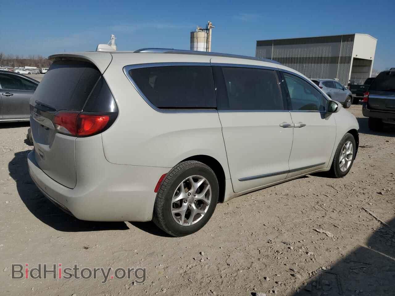 2017 CHRYSLER PACIFICA - VIN: 2C4RC1EG7HR560237 - Photo 3