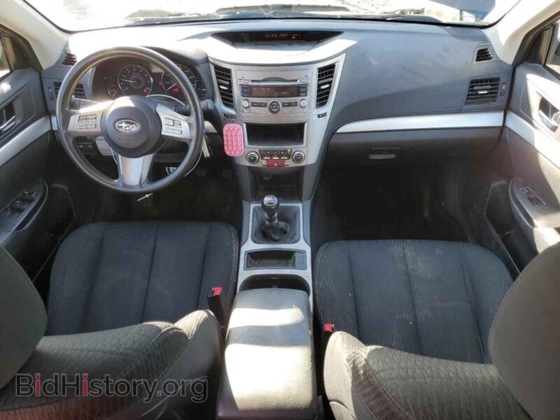2011 Subaru OUTBACK (VIN 4S4BRBAC6B1335775) — фото 8 из 15