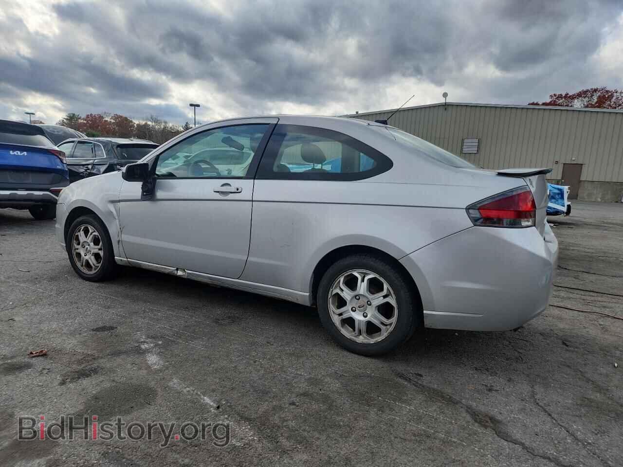 2009 FORD FOCUS - VIN: 1FAHP32N39W244332 - Фото 2
