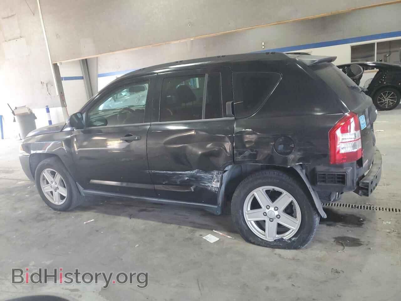 2007 JEEP COMPASS - VIN: 1J8FT47WX7D196544 - Фото 2