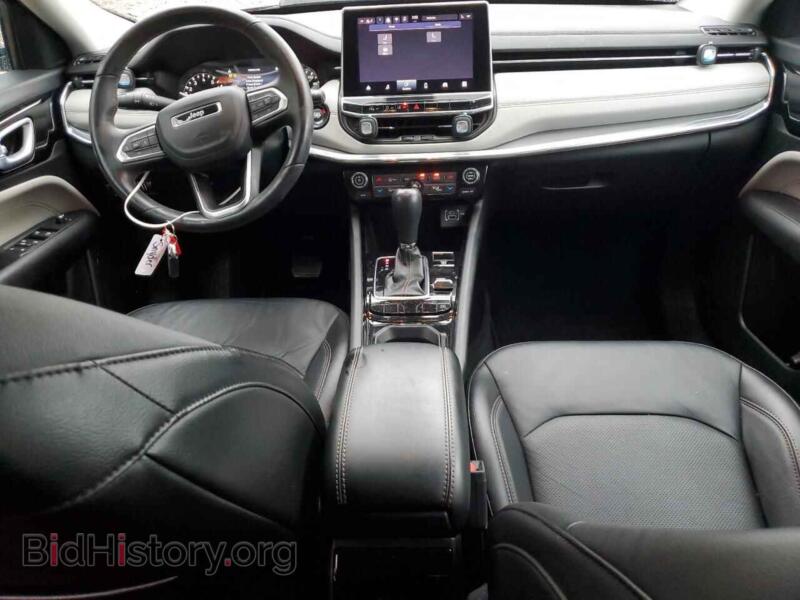 2022 Jeep COMPASS (VIN 3C4NJDCB5NT173630) — фото 8 из 13