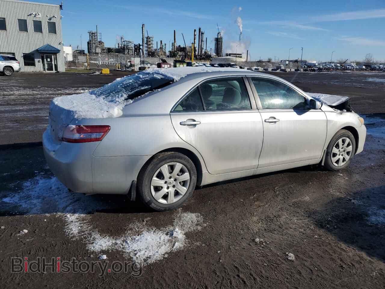 2011 TOYOTA CAMRY - VIN: 4T1BF3EK7BU676357 - Фото 3