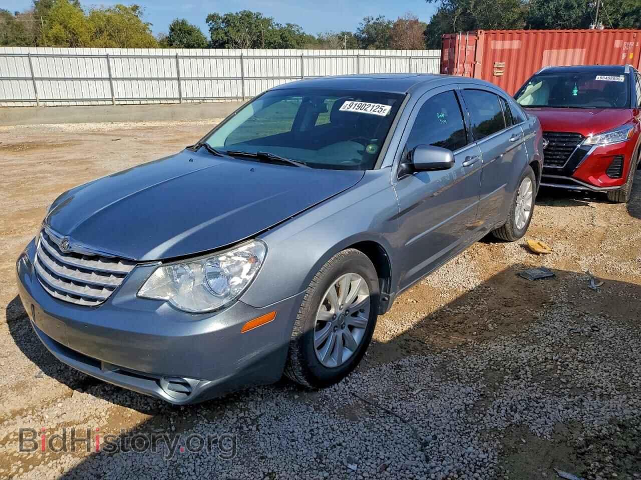Photo 1C3CC5FD2AN132441 - CHRYSLER SEBRING 2010