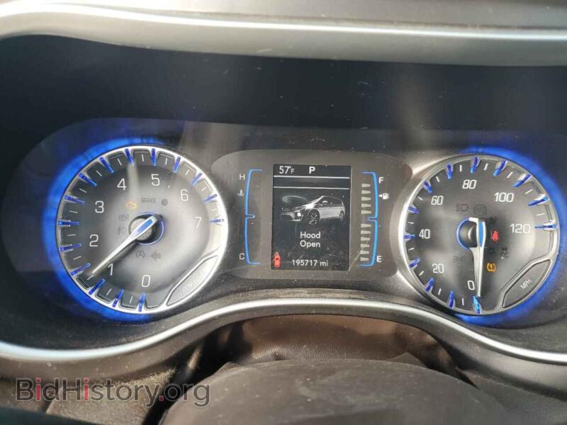 2017 Chrysler PACIFICA (VIN 2C4RC1CG9HR748230) — фото 9 из 15