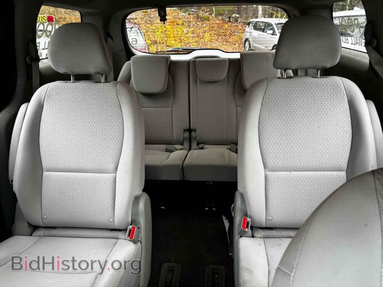 2018 KIA All Models - VIN: KNDMB5C17J6384564 - Фото 6