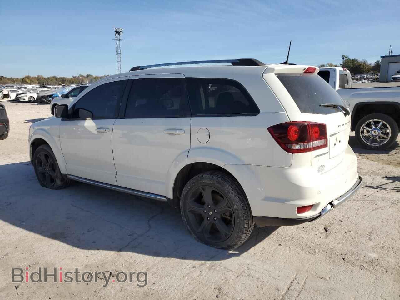 2020 DODGE JOURNEY - VIN: 3C4PDCGB4LT225878 - Фото 2
