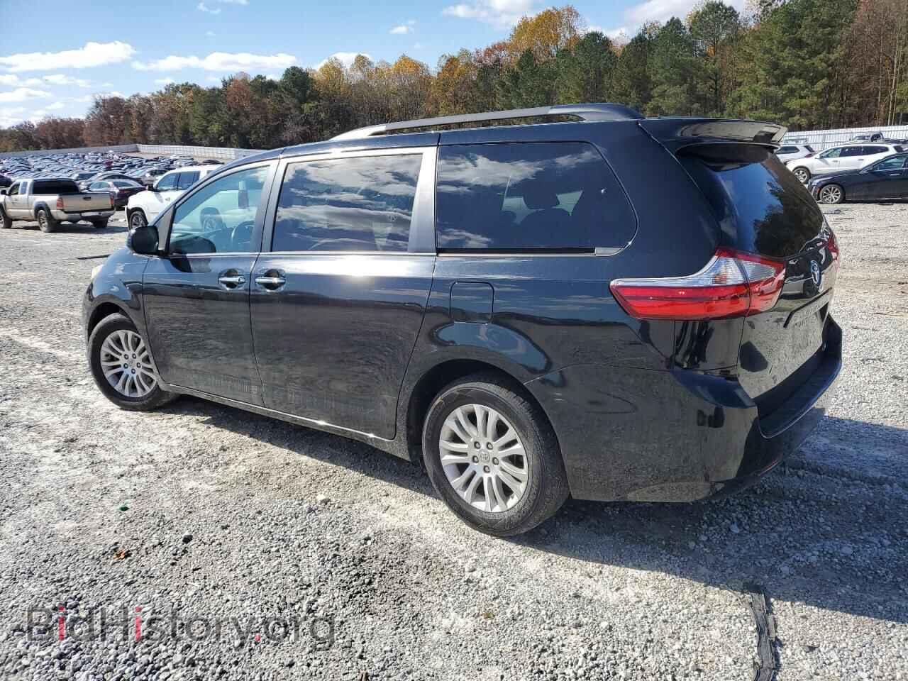 2017 TOYOTA All Models - VIN: 5TDYZ3DC3HS823402 - Фото 2